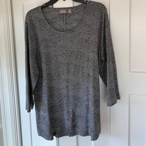 Chico’s knit crew neck top houndstooth